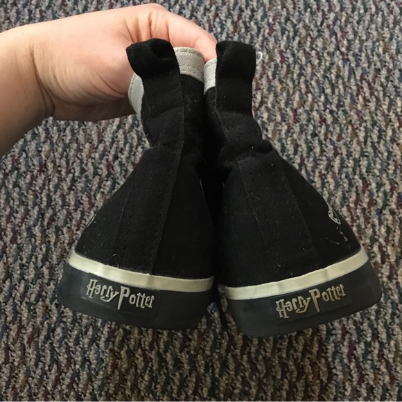 Harry Potter High Tops - Picture 5 of 7